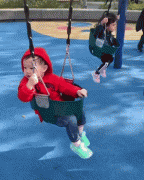 �־�����һ����ڹ乫԰��������ǣ��椽����ʮ�㣬����ͬ����ܰ